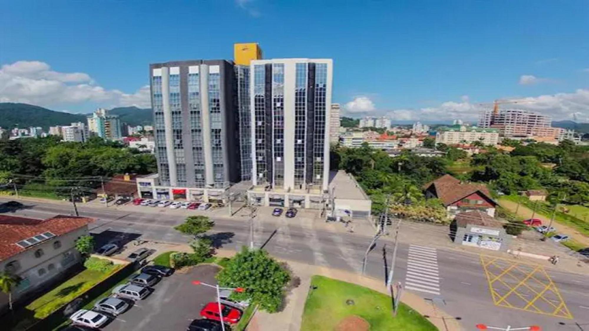 Villa Saint Sebastian Flat 716 - Com Hidro! Ate 3 Pessoas, Duplex, No Centro Jaraguá do Sul Exterior foto